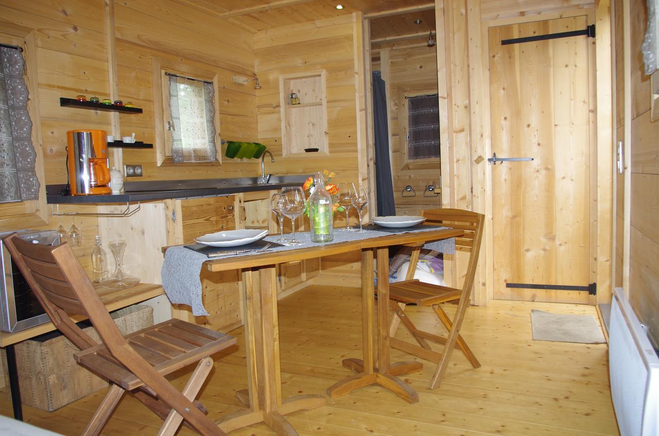 Camping Les Portes Du Beaujolais Anse Exterior photo