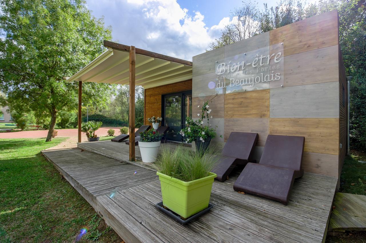 Camping Les Portes Du Beaujolais Anse Exterior photo