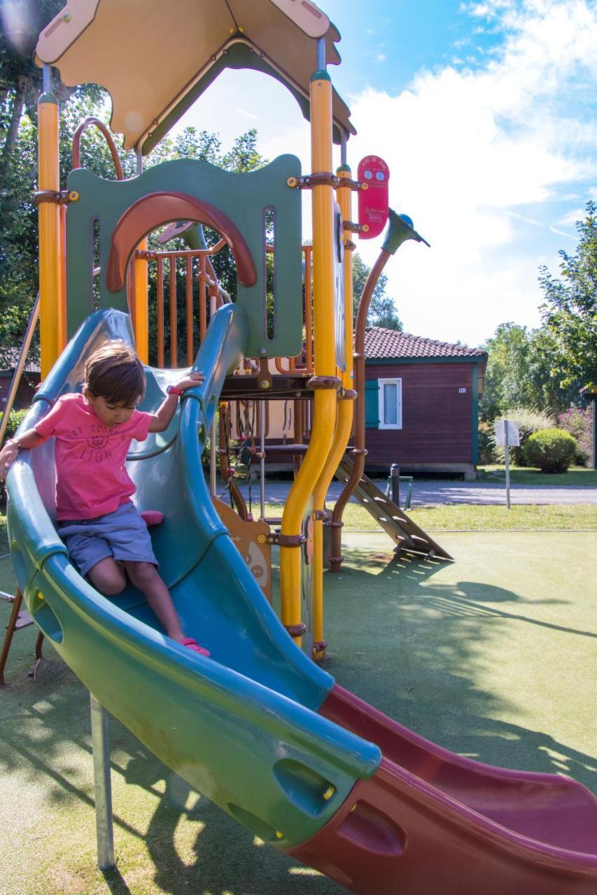 Camping Les Portes Du Beaujolais Anse Exterior photo